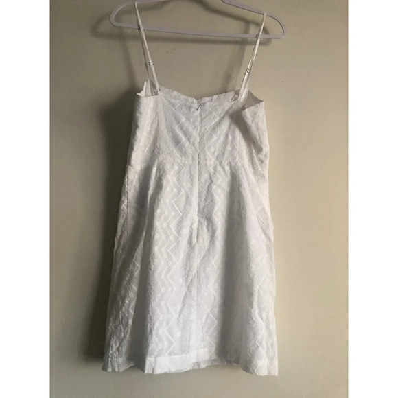 Forever 21 Women’s Mini Dress embroidered white size L - Picture 2 of 6